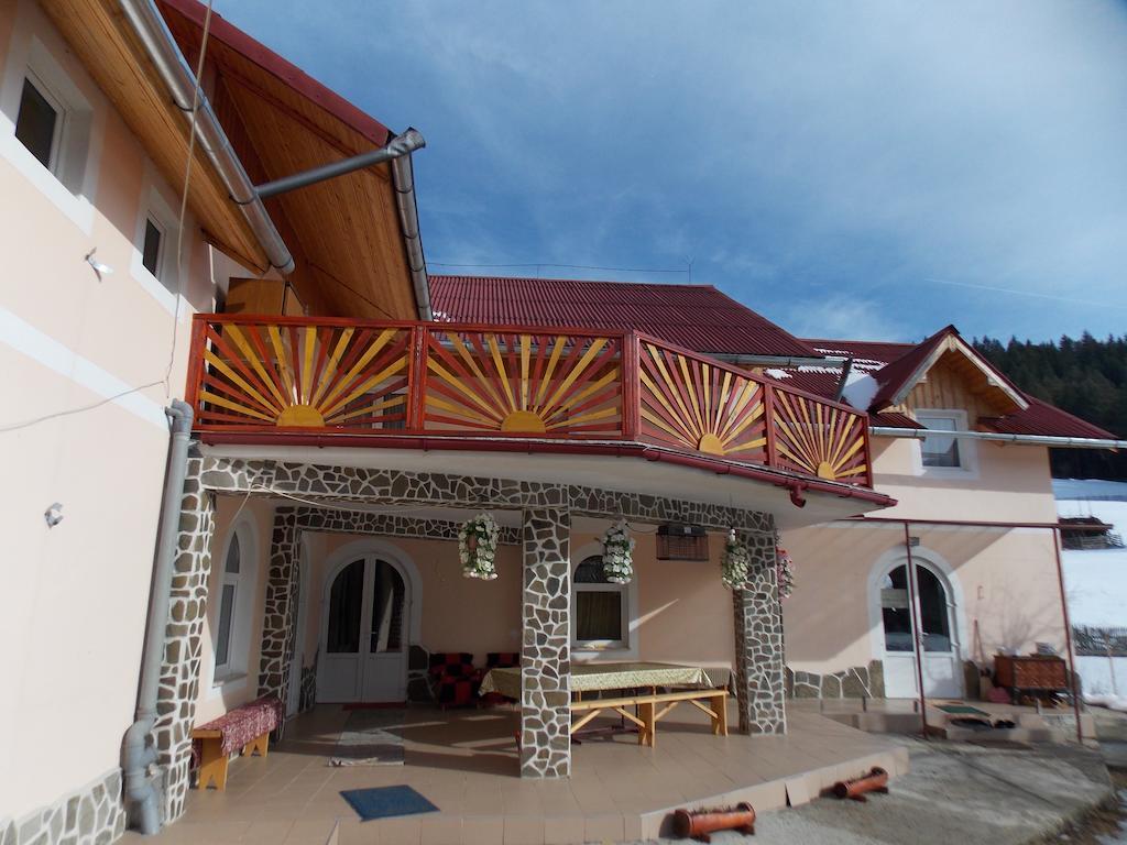 Pensiunea Paradiso Poiana Teiului ภายนอก รูปภาพ